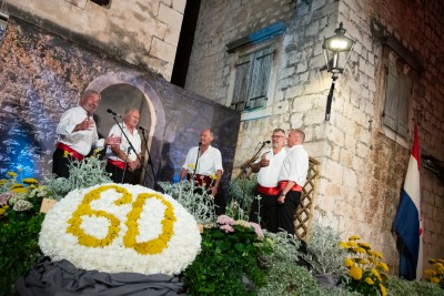 13 klapa Ošjak.jpg